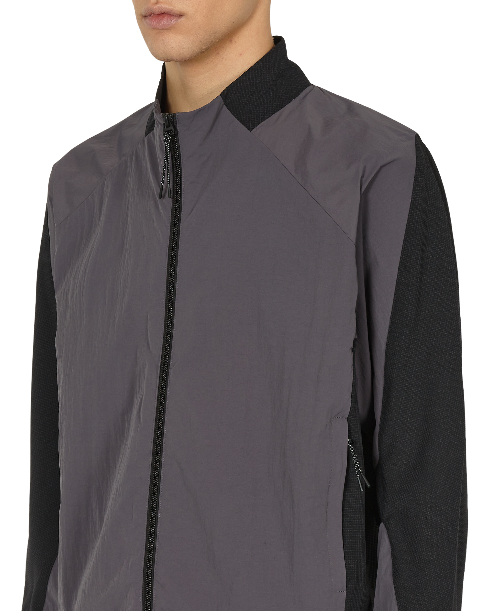 Notch Track Top