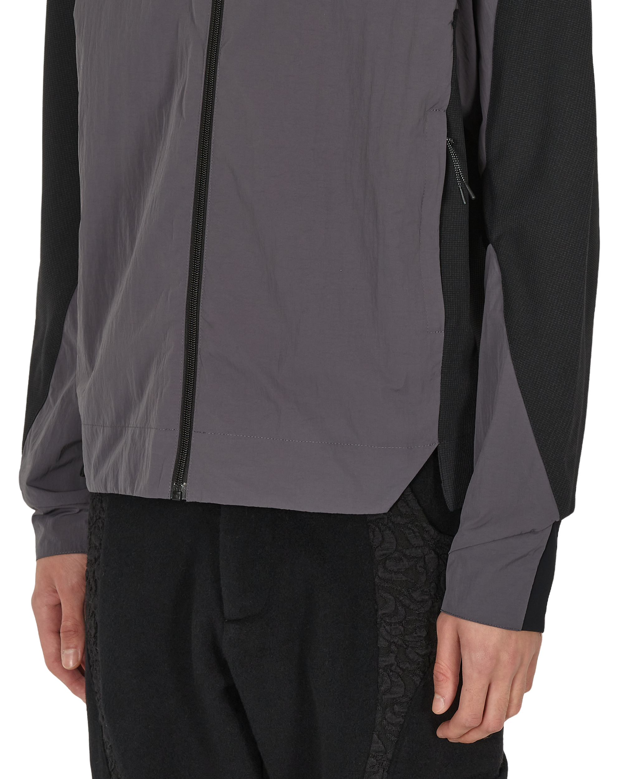 Notch Track Top
