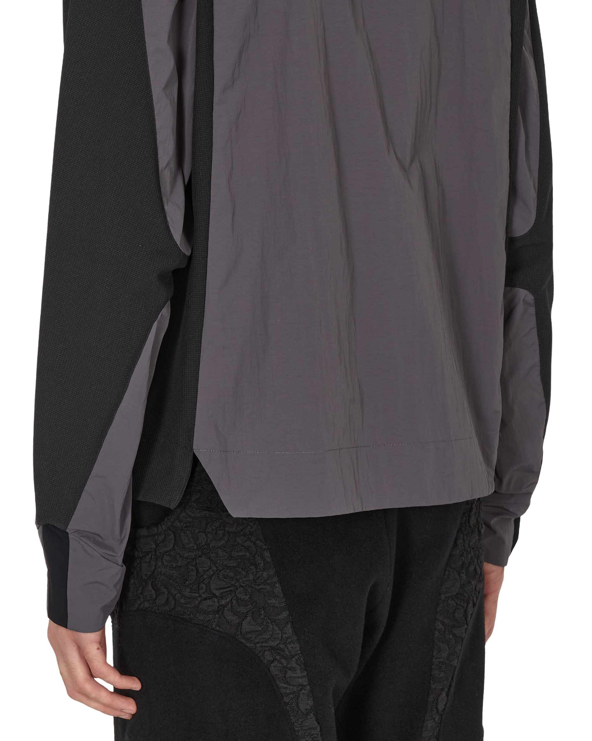 Notch Track Top