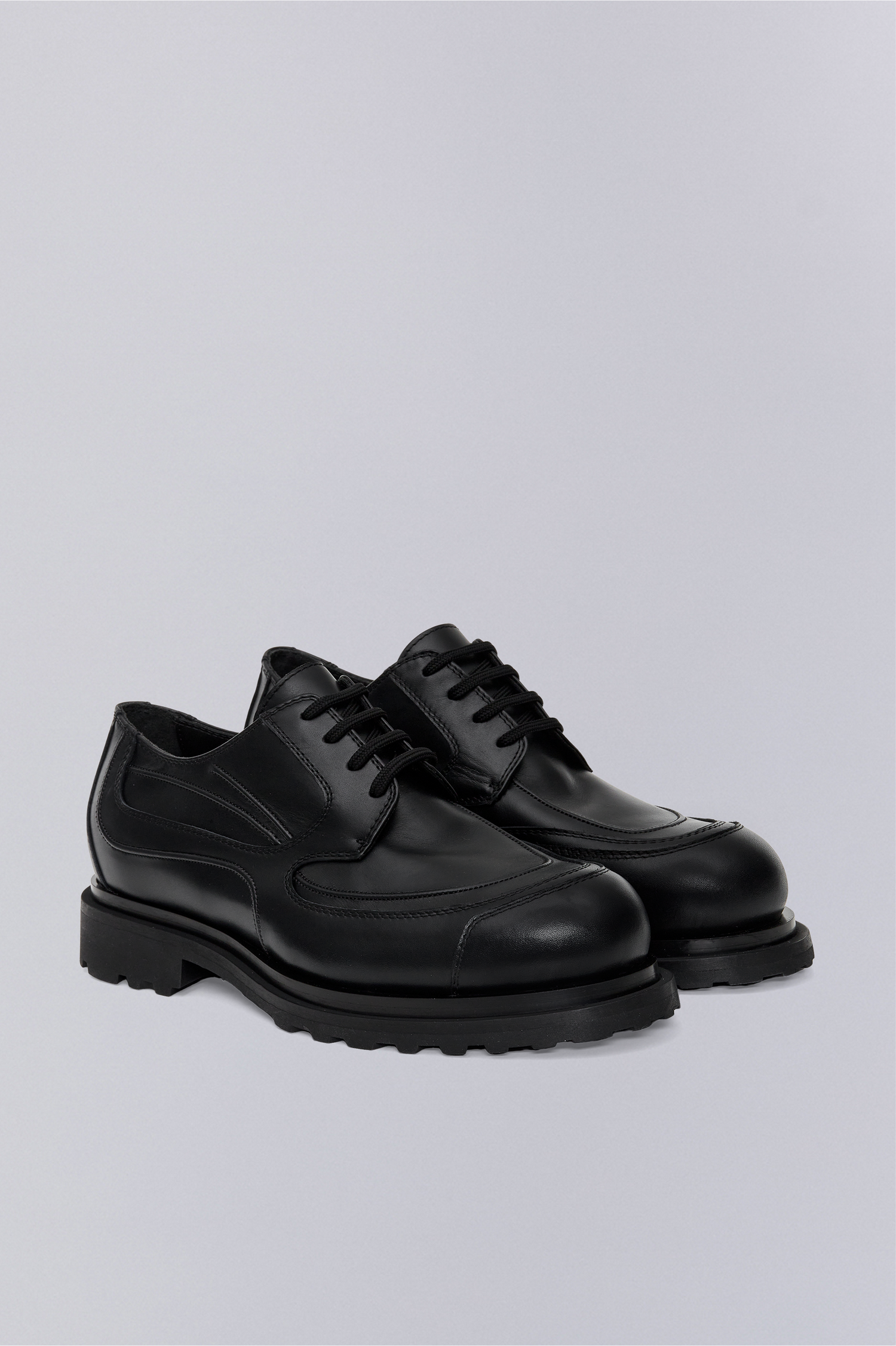 _J.L - A.L_ Tracer Derby J312109-39-Black front 3/4