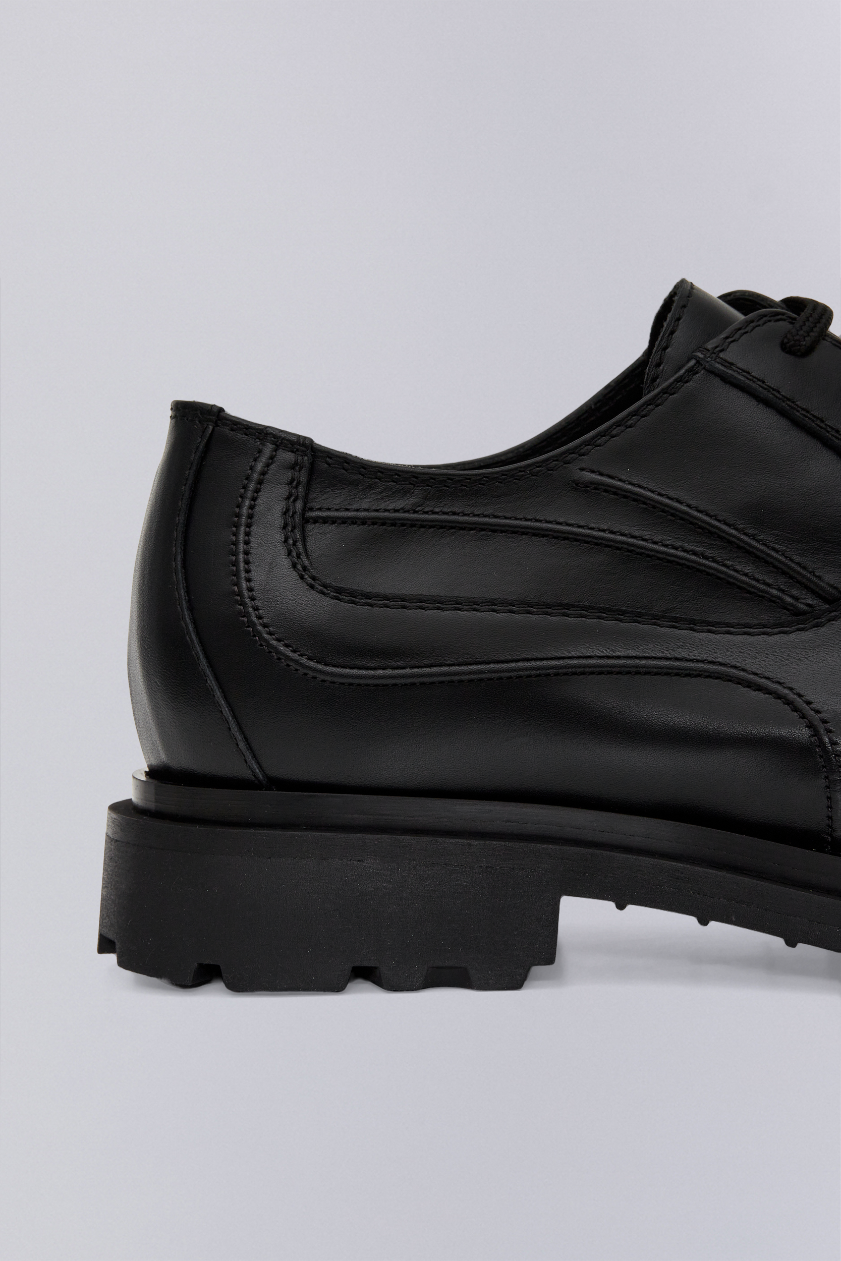 _J.L-A.L_ Tracer Derby J312109-38-Black quarter detail