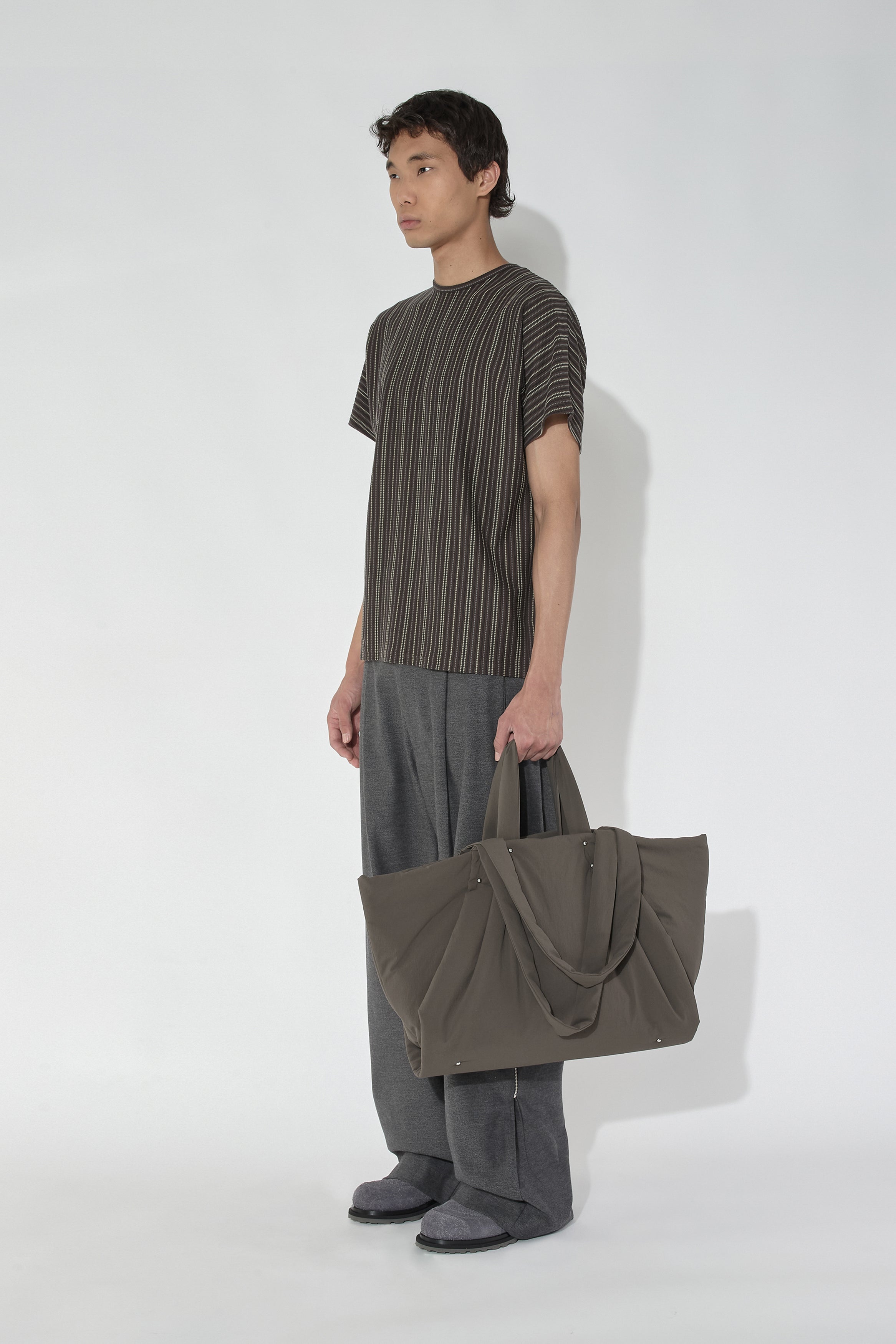 【関税込み】_J.L - A.L_ グレー Eon バッグ Eon Bag Zinc – _J.L - A.L_