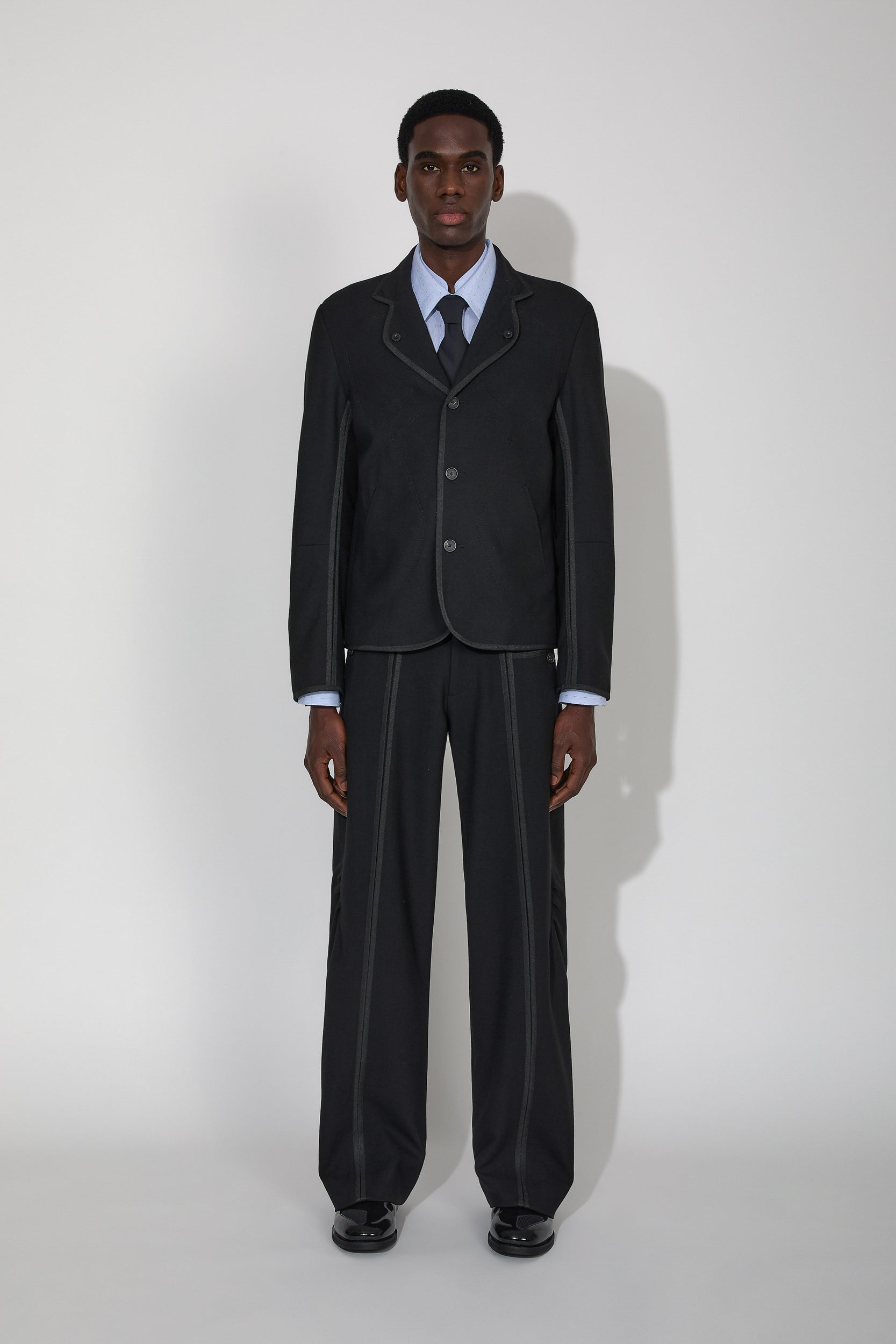 Da-iCE 和田颯 how Melton Coat Black 002 MELTON R-SIDE SLIT COAT(S Black): Yohji Yamamoto｜THE SHOP