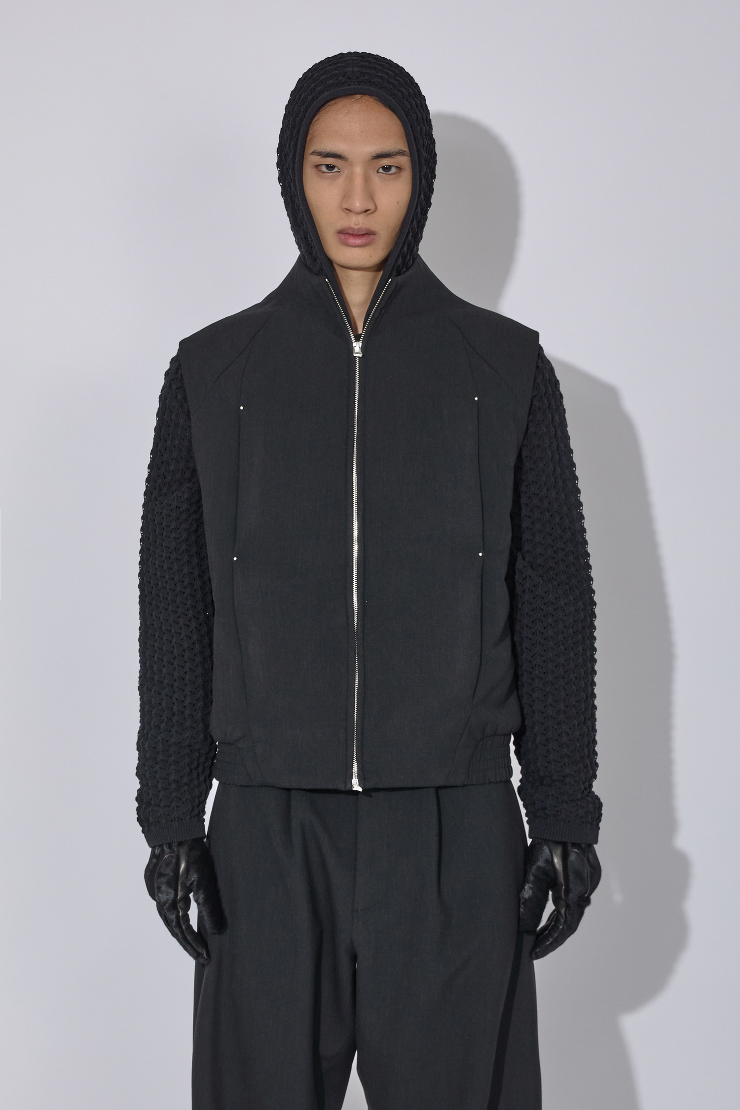_J.L - A.L_ Uvas Gilet J315073-S-Black 2