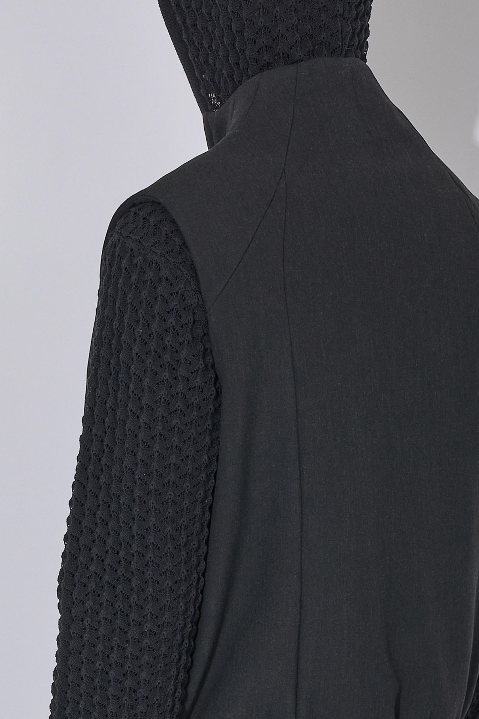 _J.L-A.L_ Uvas Gilet J315073-S-Black