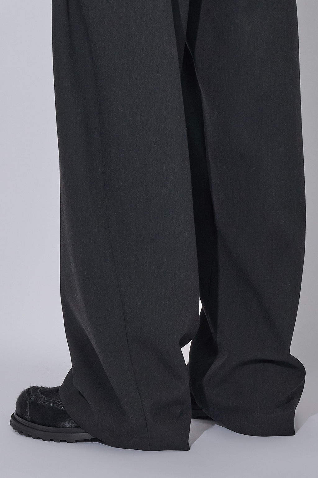 _J.L - A.L_ Uvas Trousers J315074-S-Black