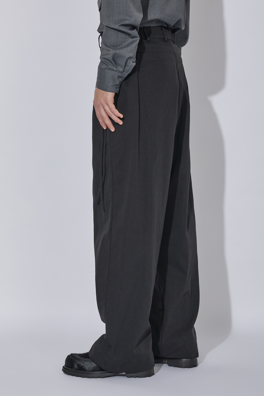 _J.L - A.L_ Pistula Trousers J315238-S-Black