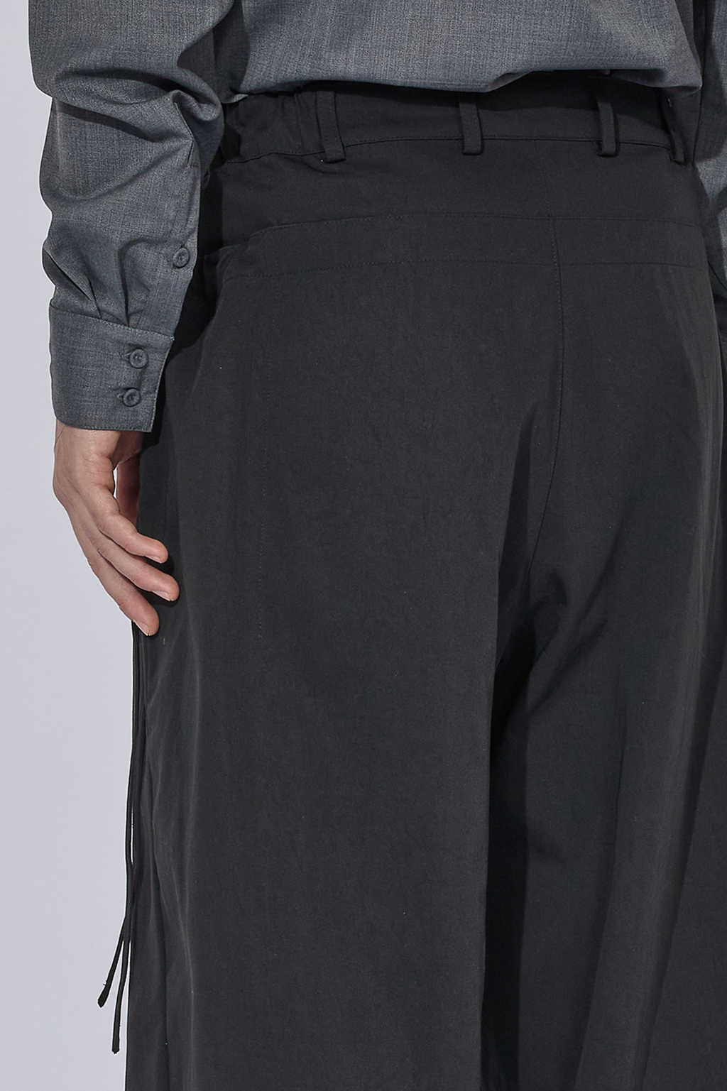 _J.L - A.L_ Pistula Trousers J315238-S-Black
