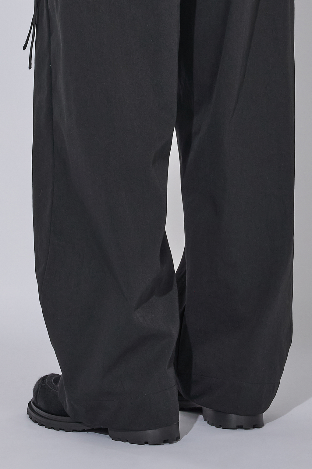 _J.L - A.L_ Pistula Trousers J315238-S-Black
