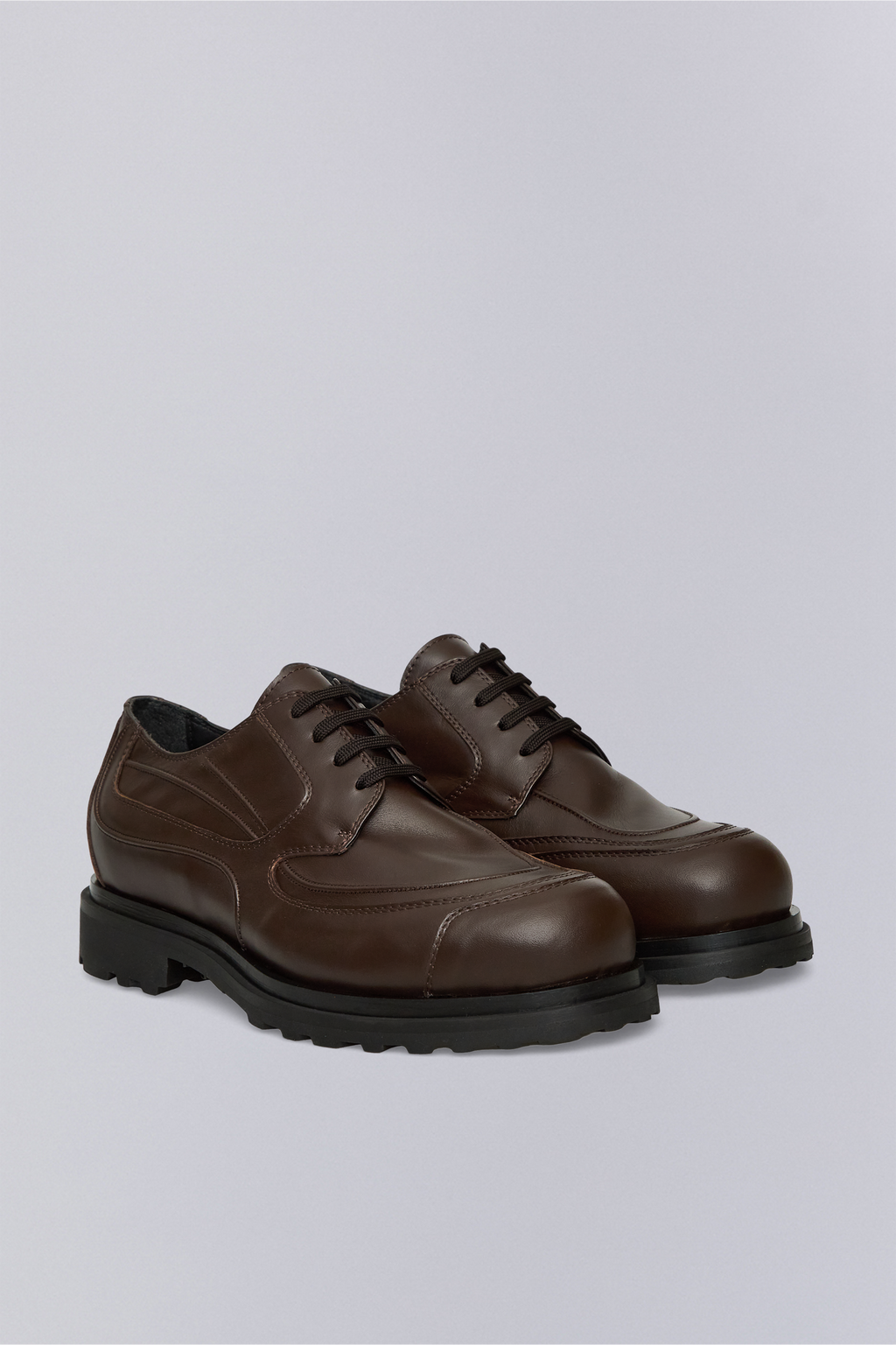_J.L - A.L_ Tracer Derby J317064-39-Brown front 3/4