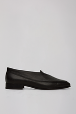 Shin Loafer
