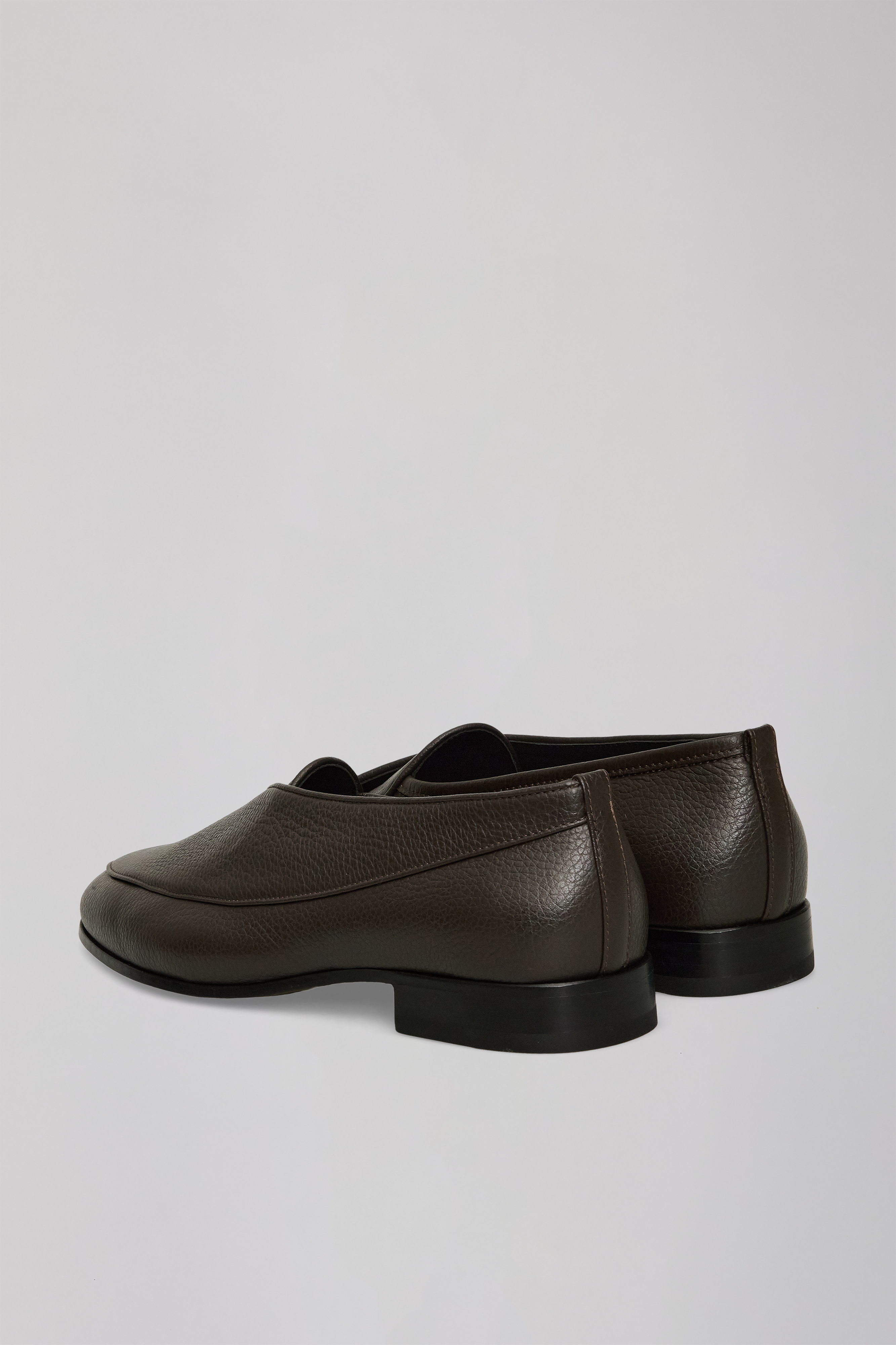 Shin Loafer