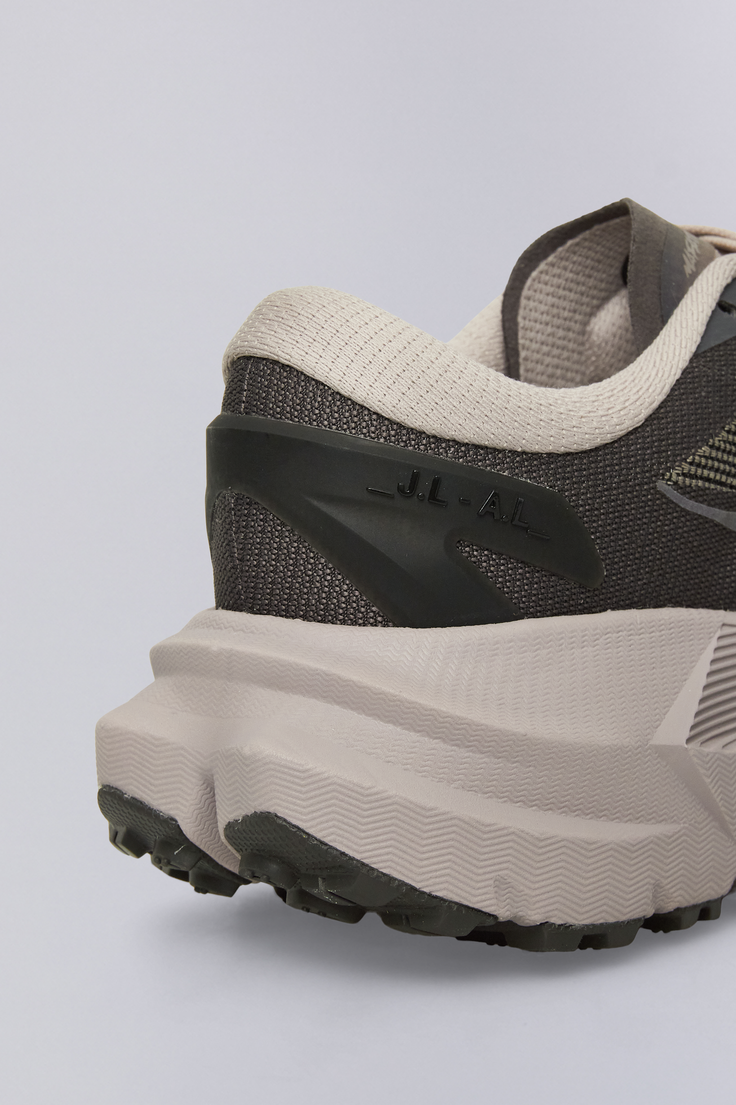 _J.L - A.L_ Mafate X _J.L-A.L_ J338432-M5/W6-Multicolor sole detail