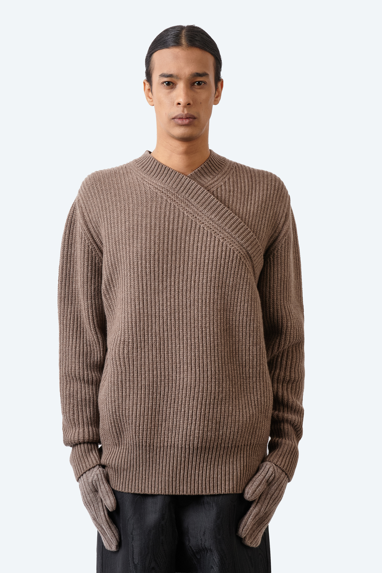 _J.L-A.L_ Garland Knit J349334-S-Brown 2
