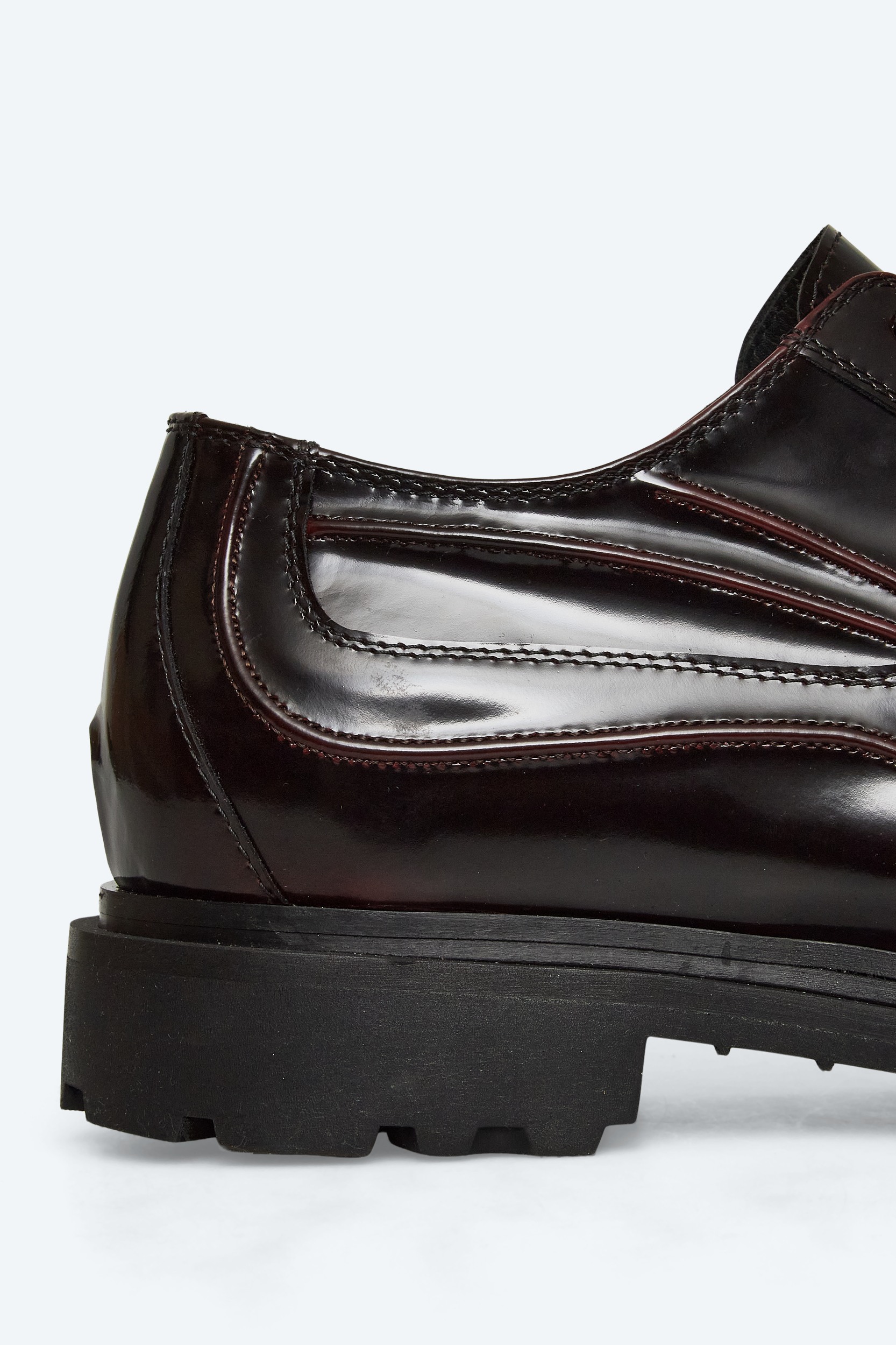 _J.L-A.L_ Tracer Derby J354632-38-Black sole detail