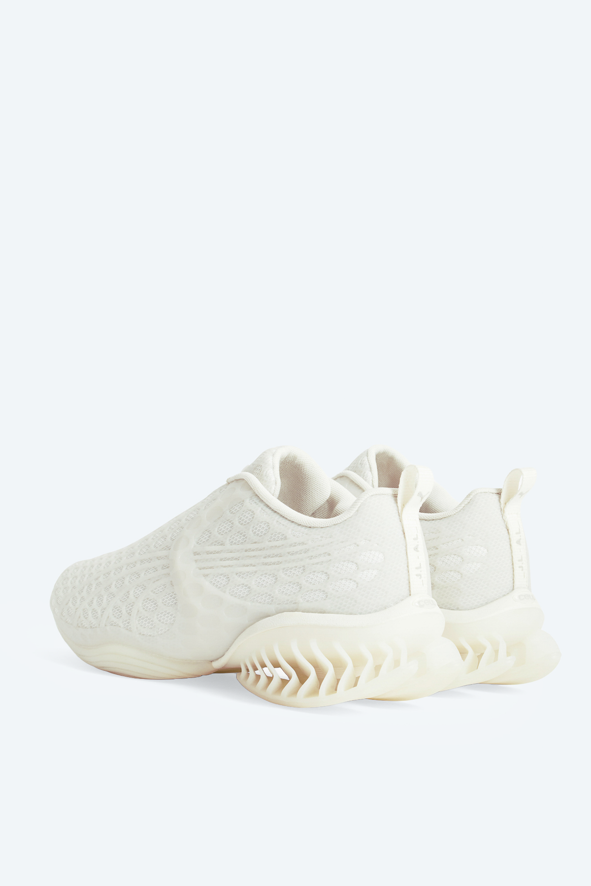 _J.L-A.L_ Puma x _J.L-A.L_ CELL GEO 1 Cage J363741-4-White back 3/4
